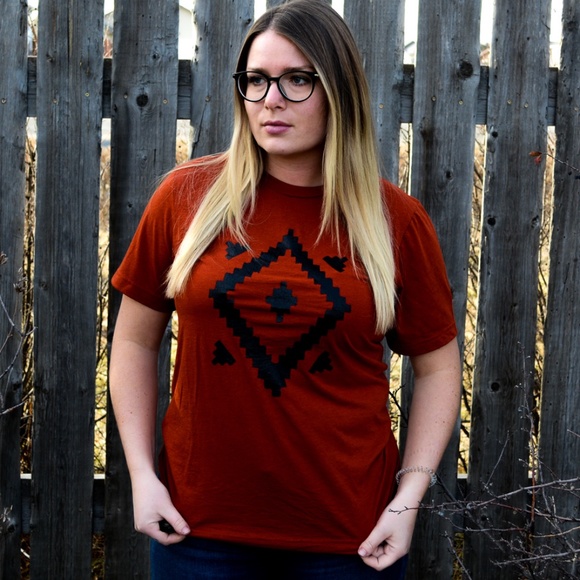 The Sailor Sunset Tee - Picture 2 of 5